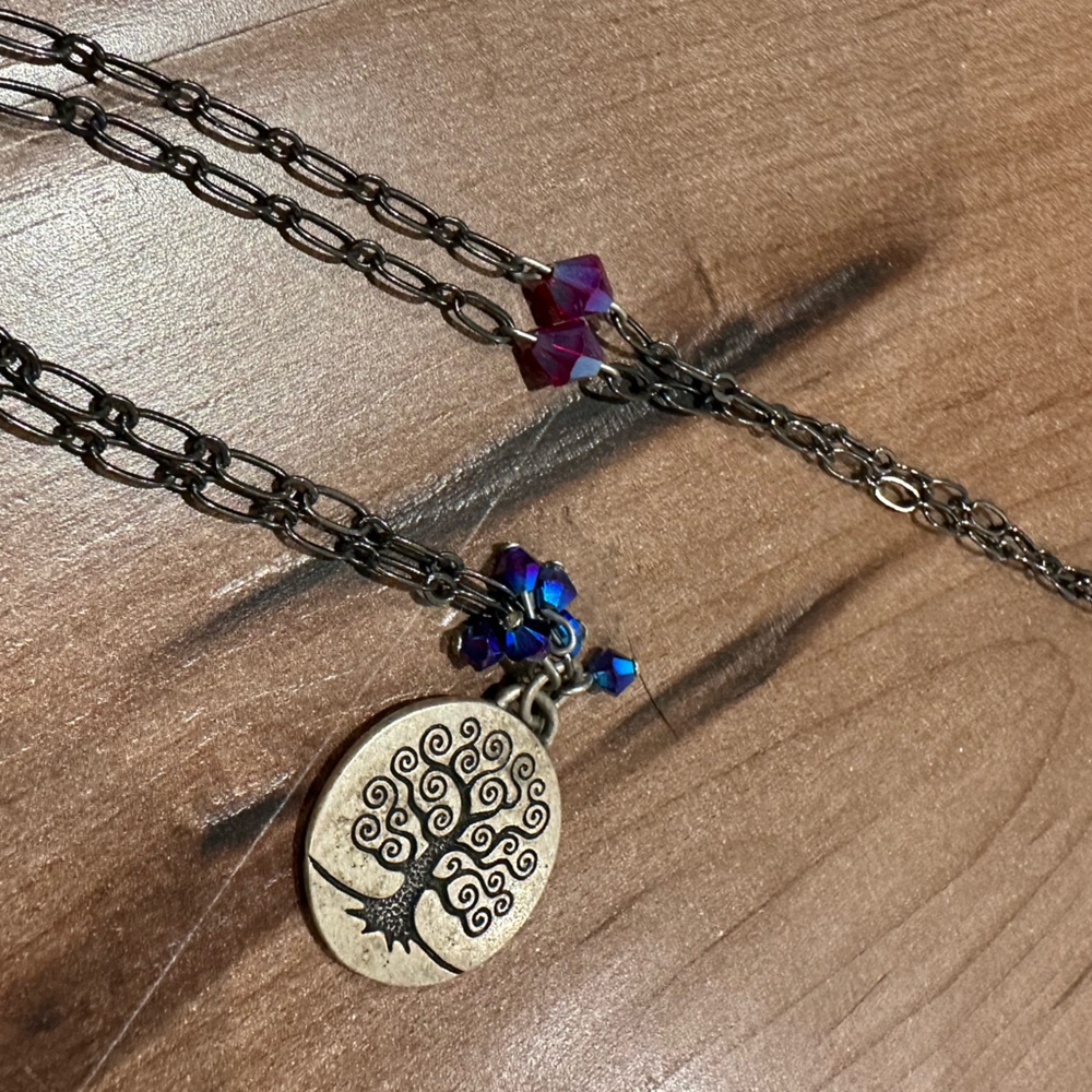 Tree necklace - Picture 2 of 3